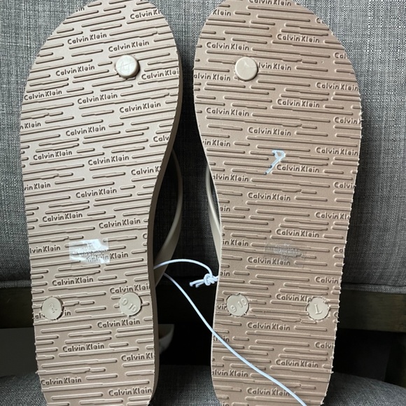 Sleepers - Picture 3 of 4